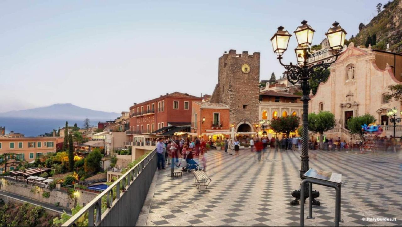 Greek Theater - Sea View Apartment Taormina Buitenkant foto